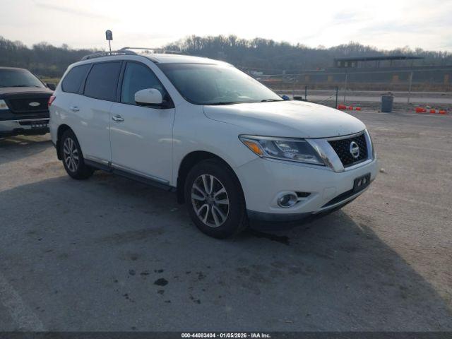 Salvage Nissan Pathfinder