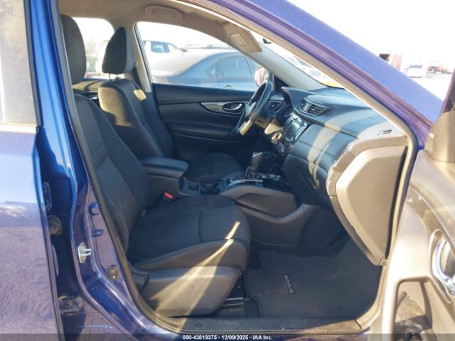 Nissan Rogue S Image 5