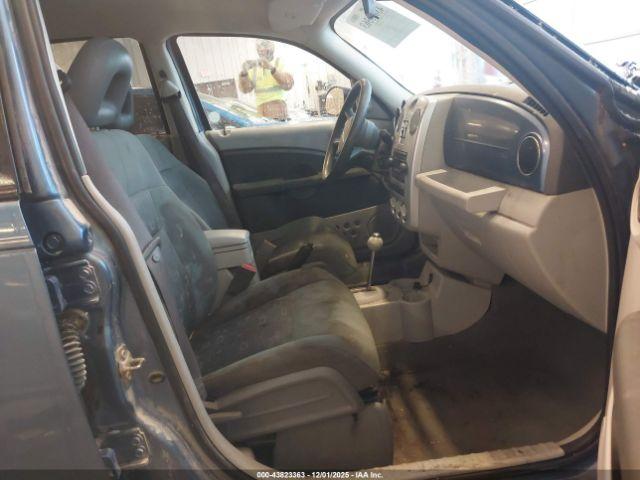 Chrysler PT Cruiser Image 8