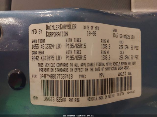 Chrysler PT Cruiser Image 2