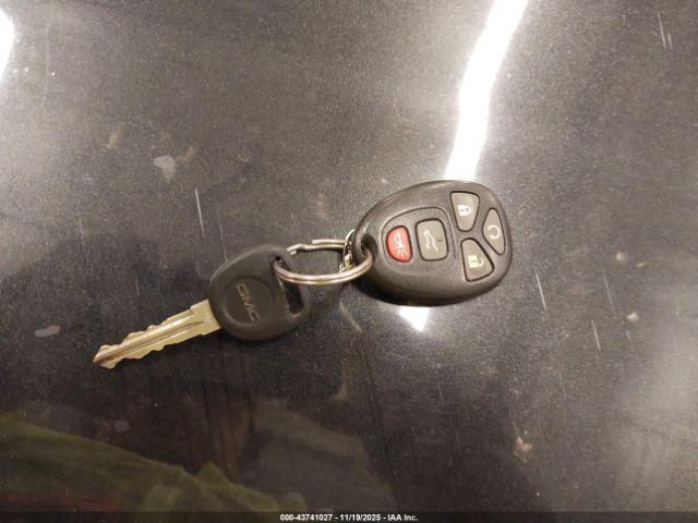 GMC Acadia Denali Image 13