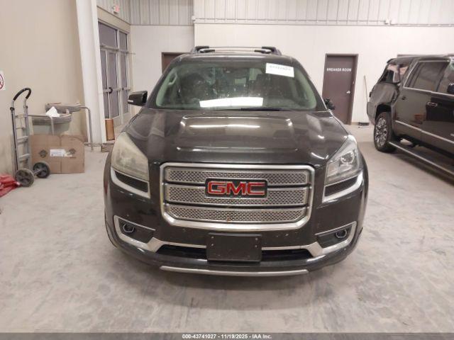 GMC Acadia Denali Image 16