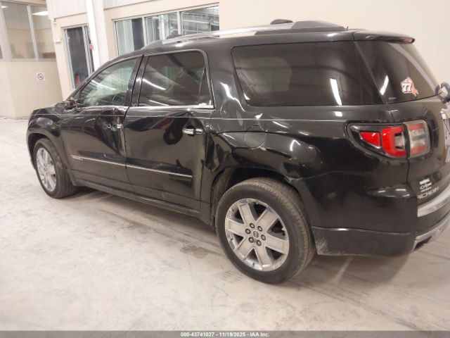 GMC Acadia Denali Image 11