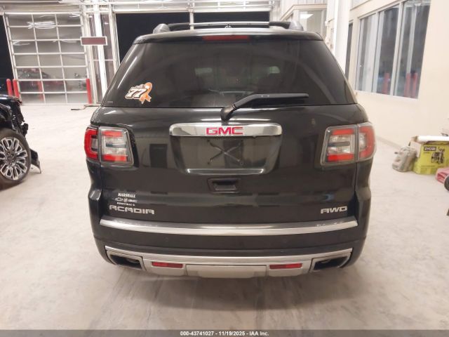 GMC Acadia Denali Image 12