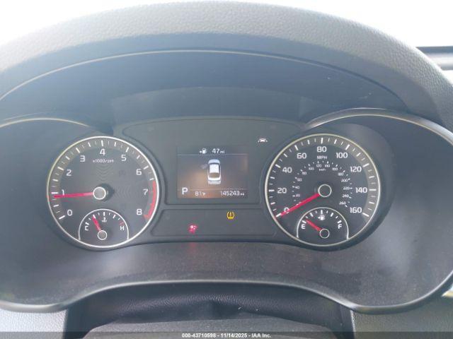 Kia Optima Lx Image 12