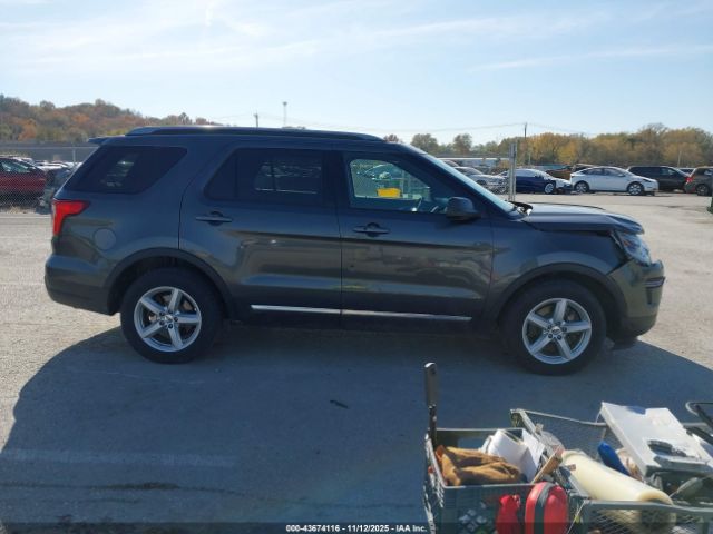 Ford Explorer Xlt Image 11