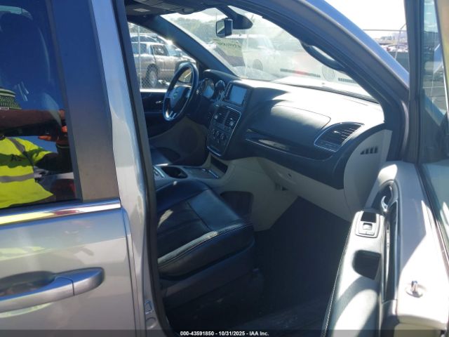 Dodge Grand Caravan Sxt Image 13