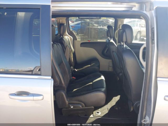 Dodge Grand Caravan Sxt Image 10