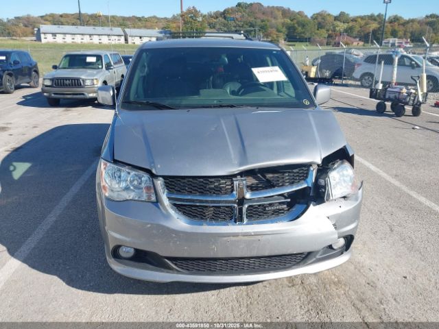 Dodge Grand Caravan Sxt Image 3