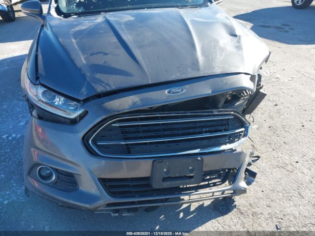 Ford Fusion Se Image 6