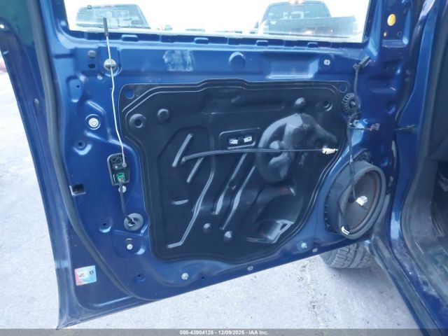 Chevrolet Colorado Z71 Image 2