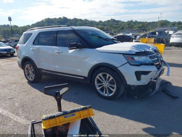 Salvage Ford Explorer