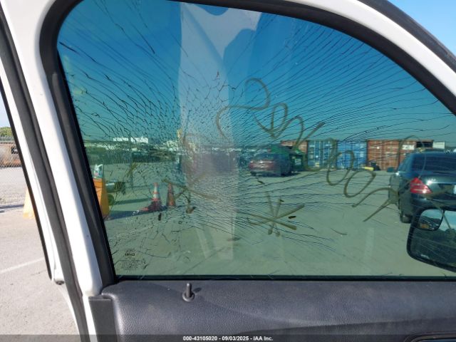 Ford Explorer Xlt Image 4