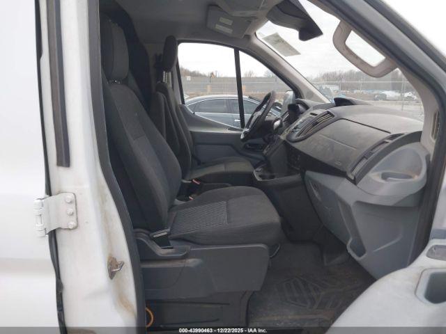 Ford Transit Image 13