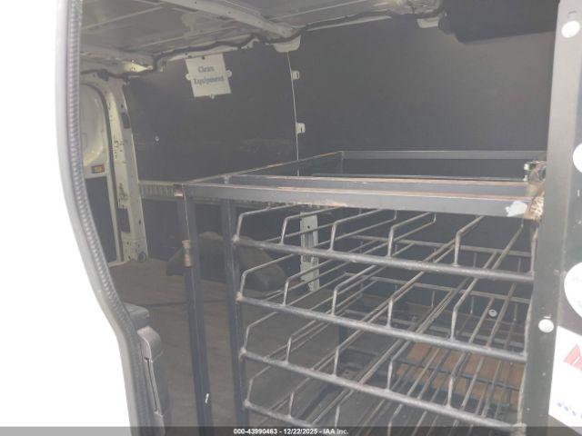 Ford Transit Image 4