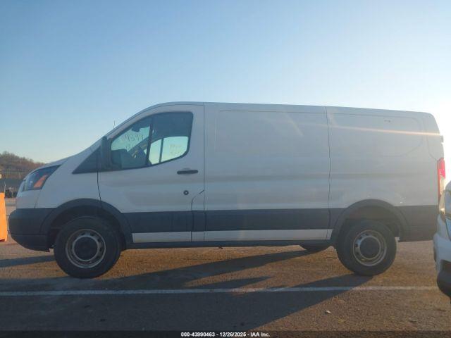 Ford Transit Image 14