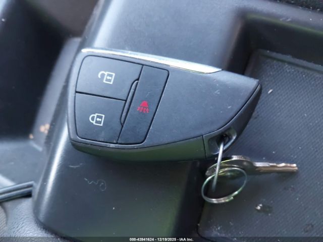 Chevrolet Silverado 1500 2wd  Standard Bed Wt Image 7