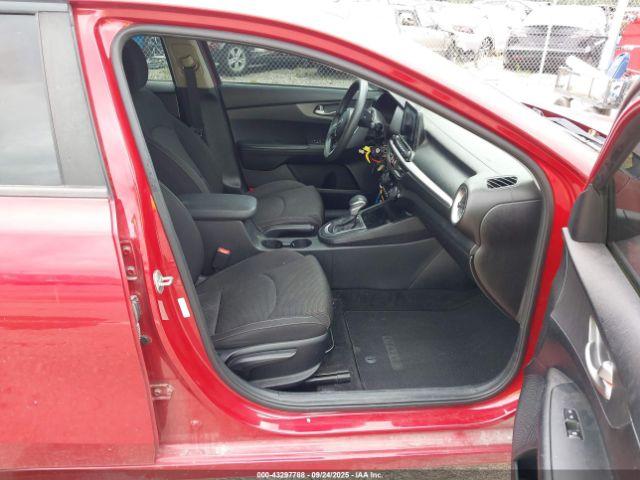 Kia Forte Lxs Image 3