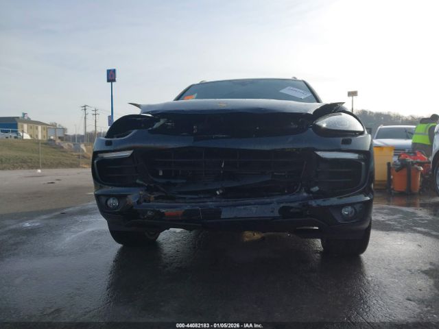 Porsche Cayenne Platinum Edition Image 15