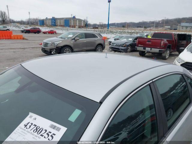 Chevrolet Impala Lt Image 9