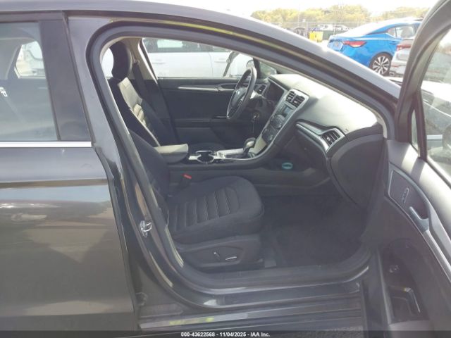 Ford Fusion Se Image 14