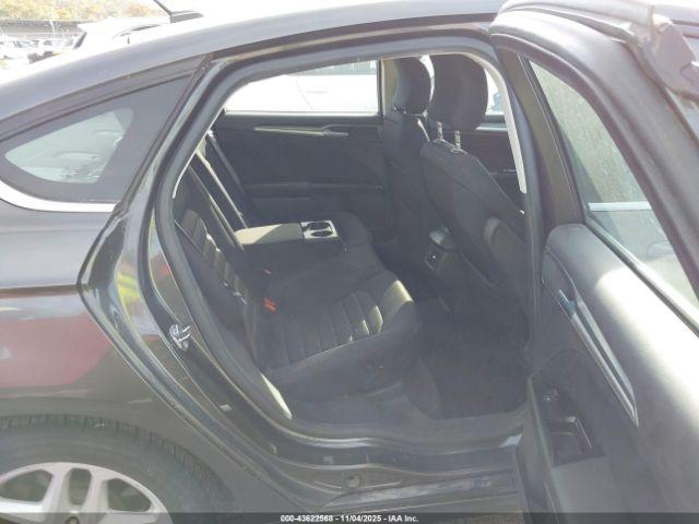 Ford Fusion Se Image 12