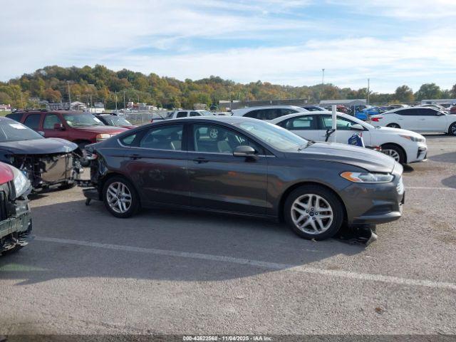 Ford Fusion Se Image 3