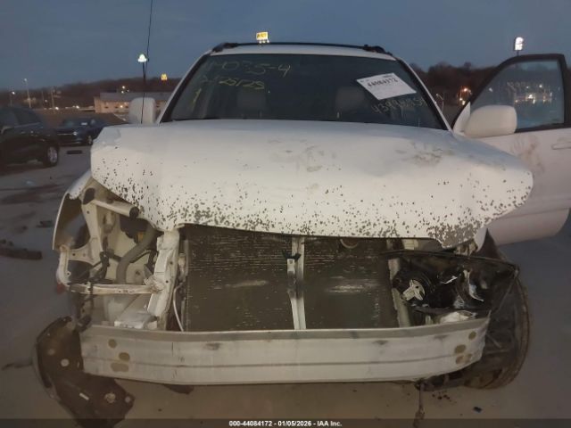 Toyota Highlander V6 Image 11