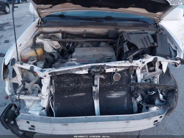 Toyota Highlander V6 Image 9