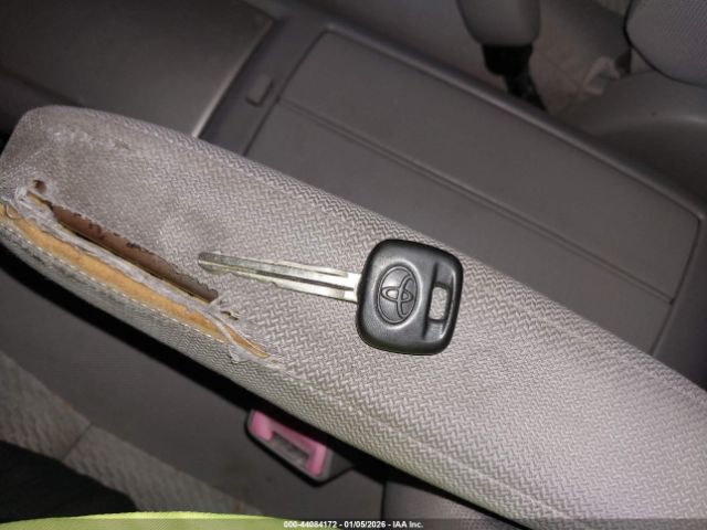 Toyota Highlander V6 Image 2