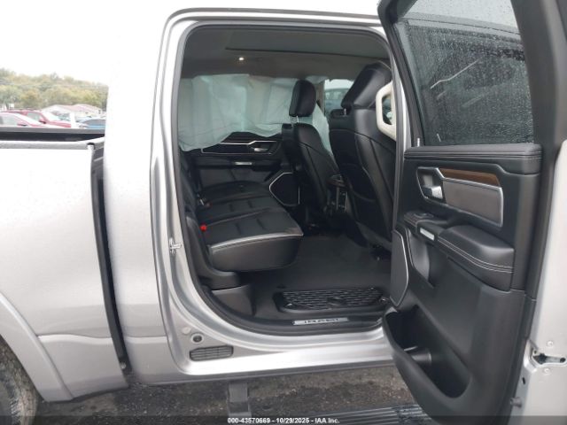 Ram 1500 Laramie  4x4 5'7 Box Image 16