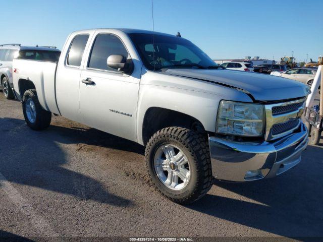  Salvage Chevrolet Silverado 1500