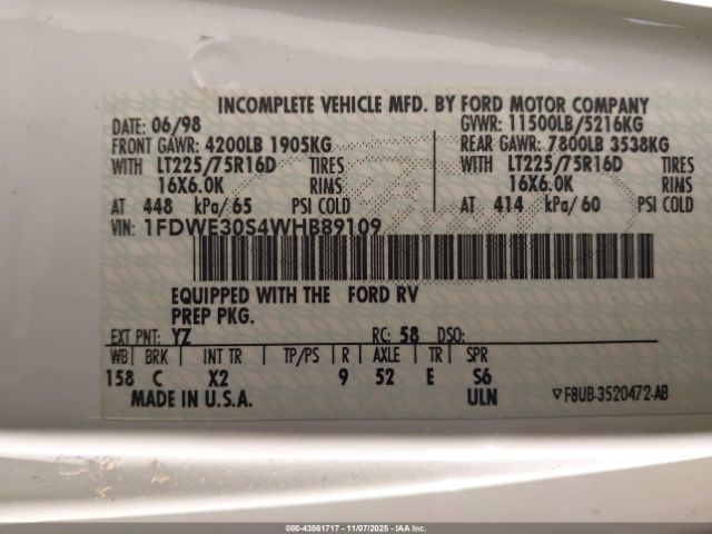 Ford Econoline E350 Cutaway Van Image 11