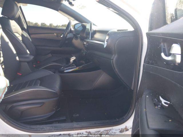 Kia Forte Gt-line Image 10