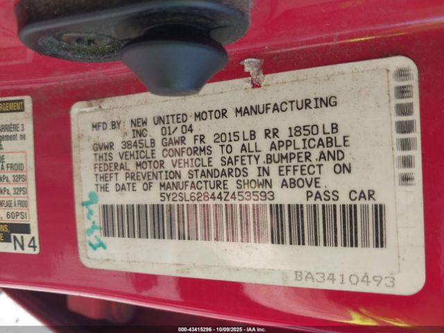 Pontiac Vibe Image 17