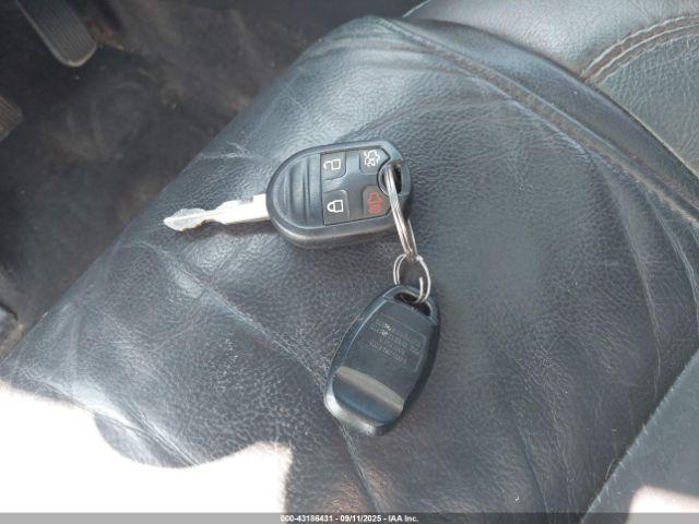 Ford Explorer Xlt Image 15