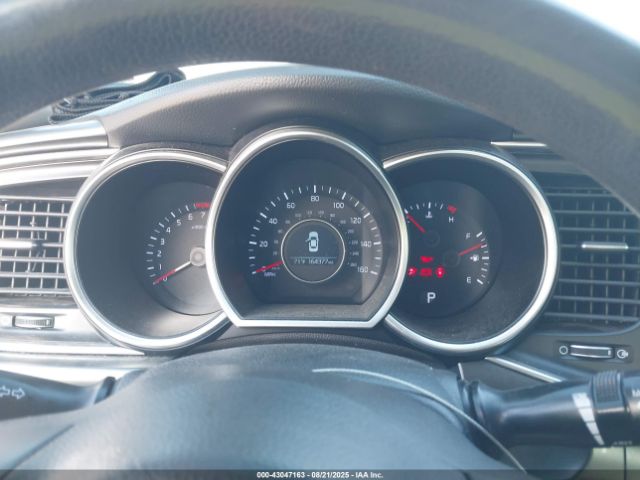 Kia Optima Lx Image 8