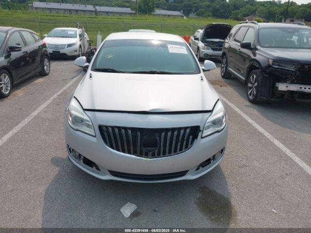 Buick Regal Turbo Sport Touring Image 11