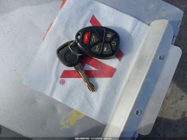 GMC Yukon Denali Image 10