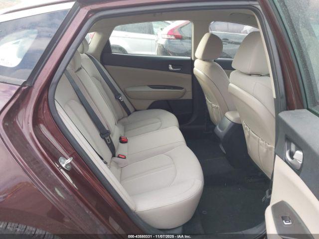 Kia Optima Lx Image 8