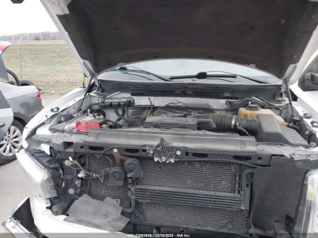 Ford F-150 Xlt Image 13