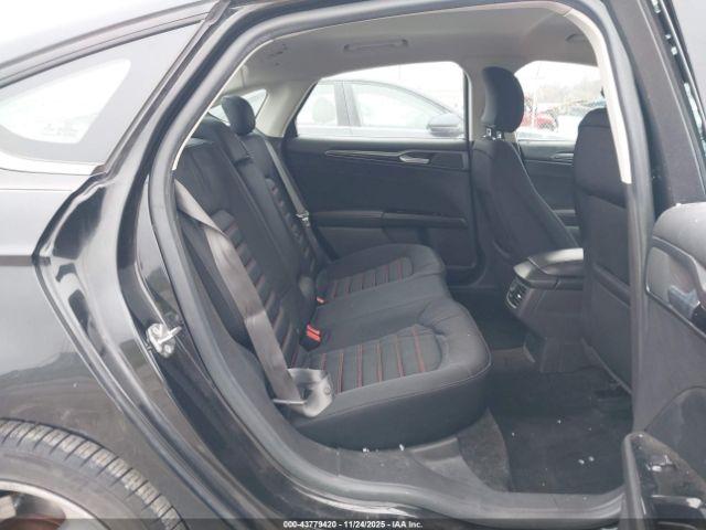 Ford Fusion Se Image 16