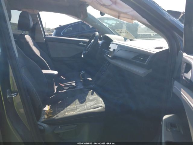 Volkswagen Taos 1.5t Se Image 7