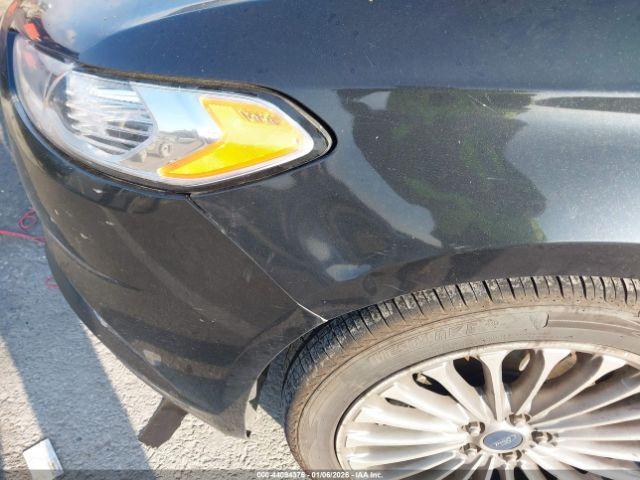 Ford Fusion Titanium Image 9