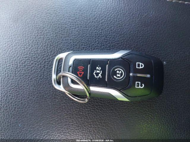 Ford Fusion Titanium Image 12