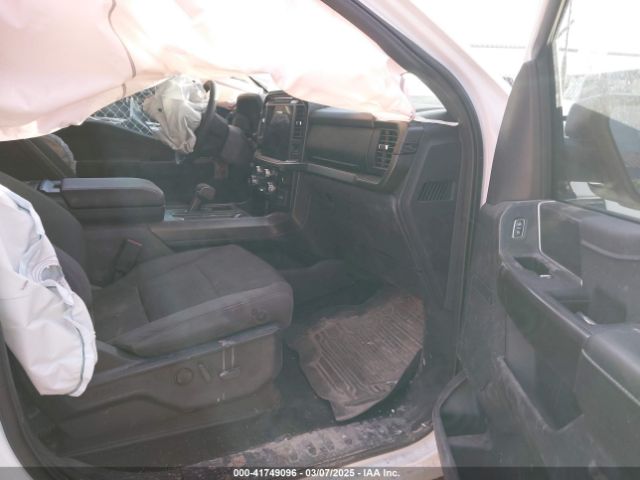 Ford F-150 Xlt Image 8