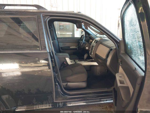 Mercury Mariner Image 5