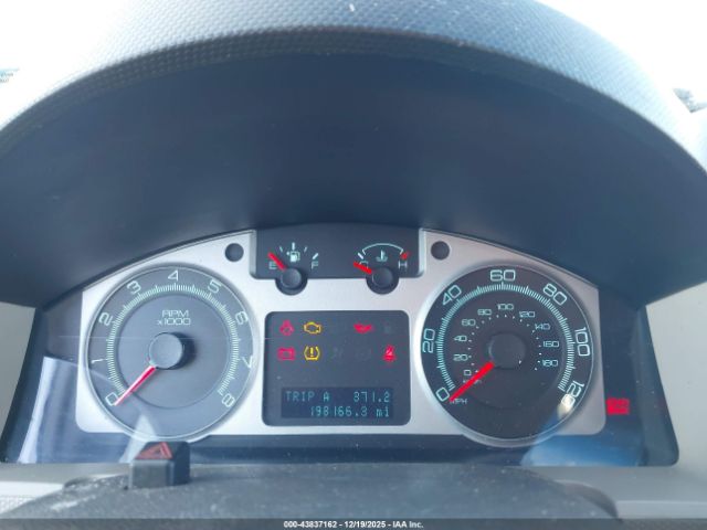 Mercury Mariner Image 10