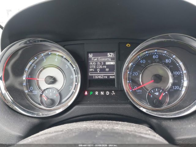 Chrysler Town & Country Touring Image 11