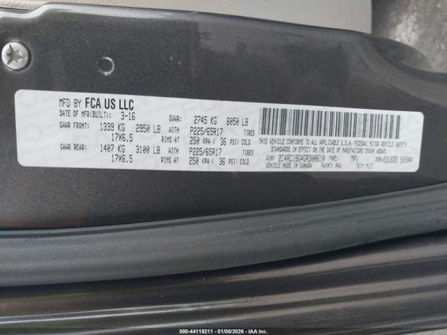 Chrysler Town & Country Touring Image 16